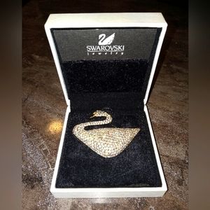 Vintage Crystal Swan Brooch Swarovski Jeweler's Collection